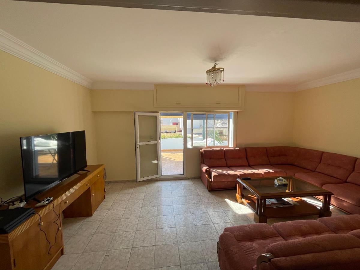 Appartement Centre-Ville Avec Piscine Pour Enfants Tanger Exterior foto
